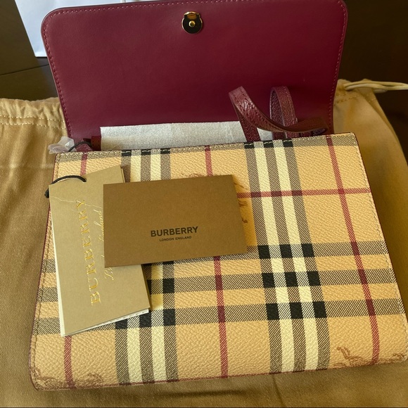 NWT!!! BRAND NEW BURBERRY CROSSBODY - Picture 5 of 6